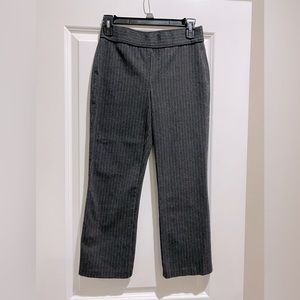 Jones & Co Gray pinstriped cropped pants- size XS